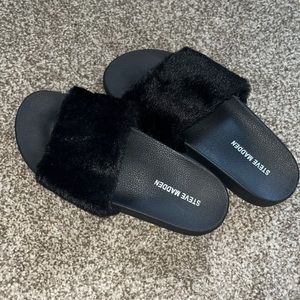 Steve Madden slides